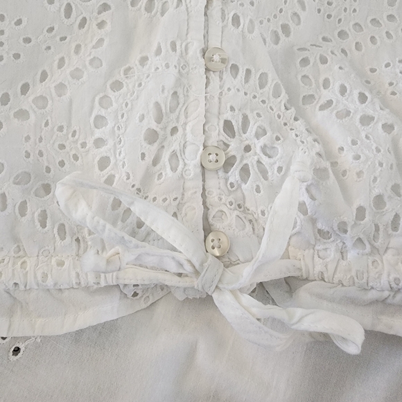 New York & Company white blouse, size XL - Picture 4 of 6